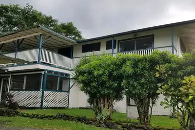 Image de Maison tropicale au paradis 1 acre yard<br>Niveau inférieur juste des tonnes de sous-sol