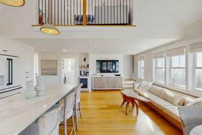 Image de Adorable cottage Bayview avec terrasse spacieuse et barbecue au gaz - à quelques pas de la plage!