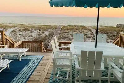 Image de Destination De RÊVE! \"Dave's Dream\" propriété en bord de mer en Navarre dort 8-10!
