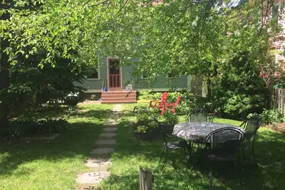 Image de Charmante maison d'architecte rénovée, située dans le West End, quartier branché de Providence