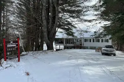 Image de Cottage d'été familial sur 2 étages au bord du lac, pour 17 personnes