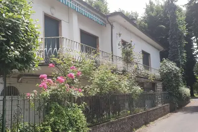 Casa Tessieri Lucca (face aux murs avec parking en pvt)
