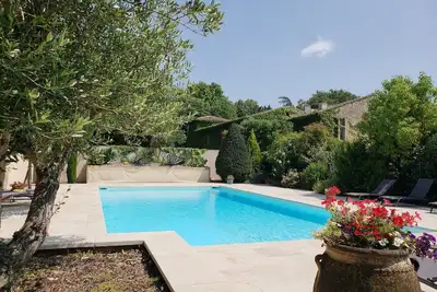 Image de Bastide 18ème siècle, 190 m2, piscine chauffée / jacuzzi
