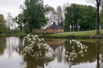 Image de Kota Finlandais. Petits Dejeuners Compris 2/4 Personnes