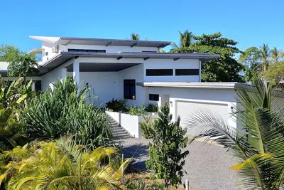Image de Mariposa Blanca Playa Lajas Grande maison de plage moderne