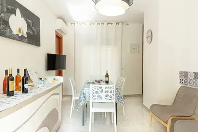 Image de Révèle Maison de vacances en bord de mer dans une villa indépendante.