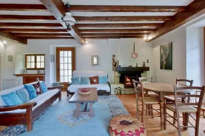 Image de Gîte Hameau de Pouy, maison de village  pour 6 personnes