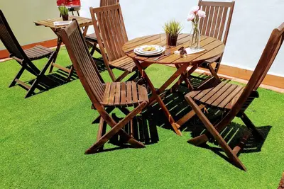 Image de * Grand appartement avec terrasse de jardin, barbecue et salle de gym dans le centre d'Alicante