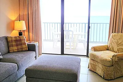Image de ACTIVITÉS Quotidiennes Gratuites! Linge Inclus *! Direct Oceanfront, 2 chambres, 2 salles de bain avec den semi-privé