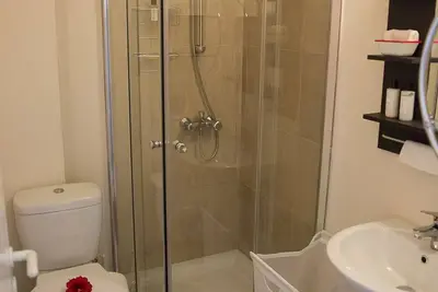 Image de Un appartement d'une chambre avec piscine, près de la mer et au coeur de la tombe des rois