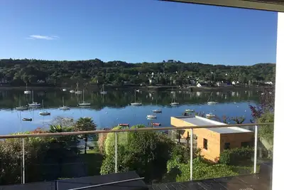Image de Emplacement exceptionnel pour cette maison pieds dans l'eau