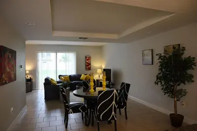 Image de Maison de ville familiale paisible et nouvelle à Kissimmee, Fl