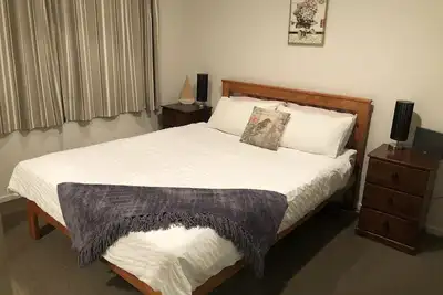 Image de Appartement 2 chambres chaleureux et ensoleillé ** Wifi gratuit!