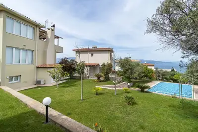 Image de Super Villa avec piscine et vue panoramique