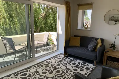 Image de Balcony Apartment near Beach