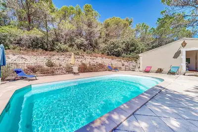 Image de Superbe maison à Bollène avec WiFi