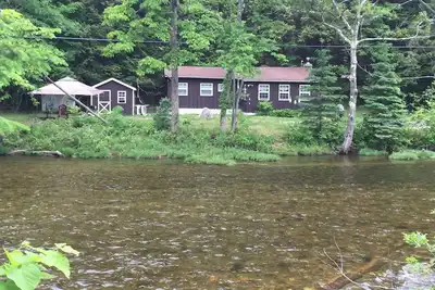 Image de Adk Cozy Cottage. . . .