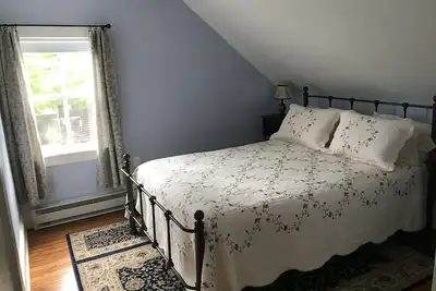 Image de Historic Bristol Convenient Town Center Apartment