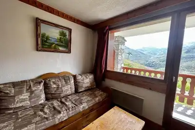 Image de 150m des commerces, étage -1, balcon, télévision, casier à ski, 35m², Les Menuires