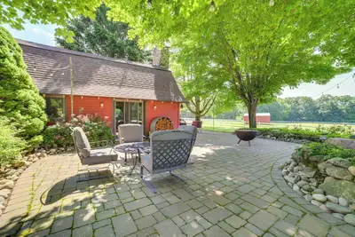 Image de Nouveau-Event Friendly Farmhouse 5 km de Harbor Springs