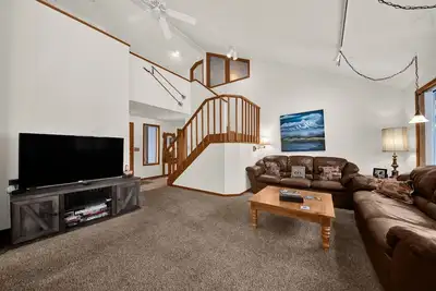 Image de Sunriver, Ou | Blue Goose 16 4 chambres, 3 salles de bain, A / C, 8 passes illimitées Sharc