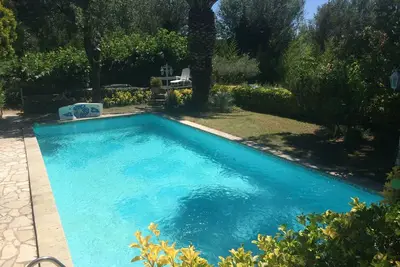 Image de Grande villa arborée piscine spa jacuzzi 8 places arboré sans vis-à-vis
