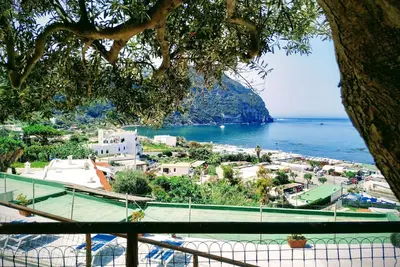 Image de Près de la plage 2 chambres avec vue sur la mer et 2 salles de bain avec jacuzzi