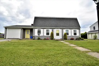 Image de Réserve été 2019! ! ! Grands tarifs. 4 sdb / 2 sdb. À quelques pas de la plage.