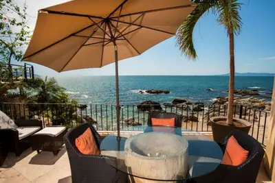 Image de Spectacular Serene Private Oceanfront Retreat - Emplacement privilégié au calme