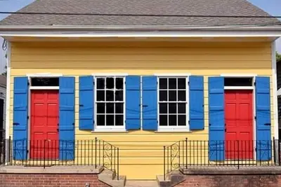 Image de Spacieux 3br 2 Ba près de Marigny et du quartier français. Super endroit!