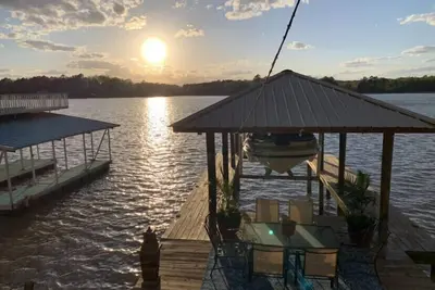 Image de Coucher de soleil sur le lac Logan Martin! Poisson, bateau, nager et se détendre! !