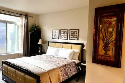 Image de Belltown Belle grande maison moderne 2bd / 2bth!
