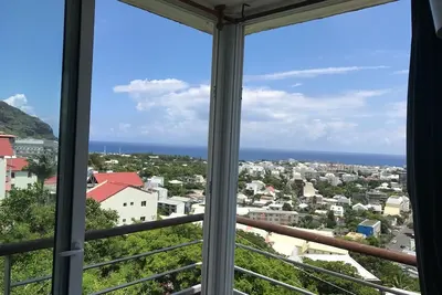 Image de T2 meublé dans résidence calme à Bellepierre