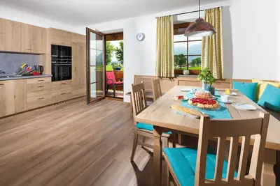 Image de Ferienwohnung Untersberg (84m²) im Og, 2 Schlafzimmer, Wohnküche, Bad/Wc, Balkon