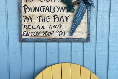 Image de Nouvelle liste! Bayview Bungalow Ă South Beach. Texans d'hiver bienvenus!