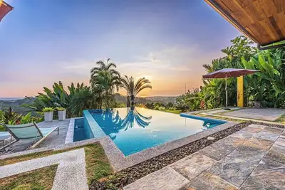Image de Vista Azul-Villa de charme avec vue splendide sur l'océan, communauté fermée, piscine privée