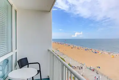 Image de Suite face Ă la mer, 4 juillet, Ă pied de la plage, 6 / 28-7 / 5, balcon, F / Kithen