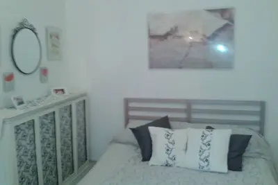 Image de Bijoux House 3 Chambres Dble / 2 Douches + Wc / Fabbeaches / Tous Les Liens De Transport