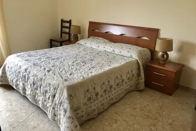 Image de Grand appartement moderne de 2 chambres Ă coucher dans la ville de Fondi