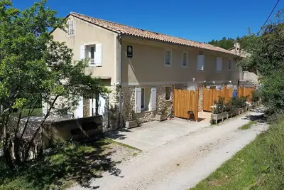 Studio 1 :  26 mètres carré à proximité de Montbrun Les Bains
