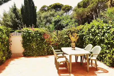 Image de Bel appartement, piscine et plage