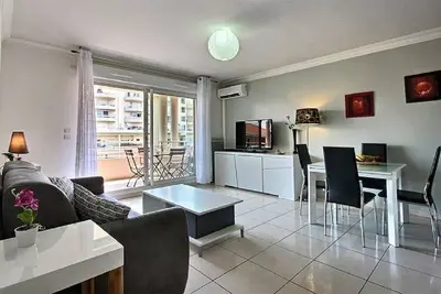 Image de 2pieces 45m2, superbe piscine, acces direct plage, Wifi, 3 vélos + 1 paddle