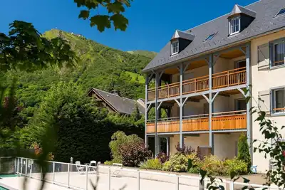 Image de Super endroit! Appartement proche des thermes et de la télécabine + Navette Gratuite