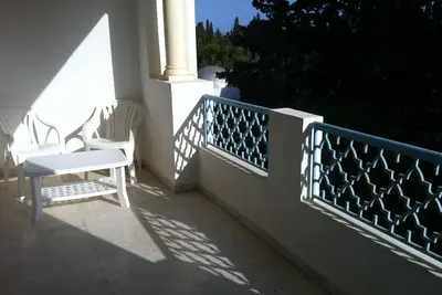 Image de Appt calme - Excellent emplacement ( tout Ă pied y compris la plage)