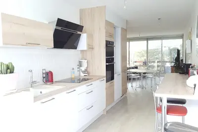 Image de Appartement 74m, Parking, Rez -jardin, Vélos, Clim, Wifi, Terrasse