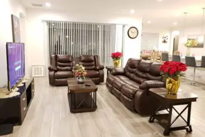 G6001 Disney's Neighbour 13br / 10ba Wifi / Piscine & Spa