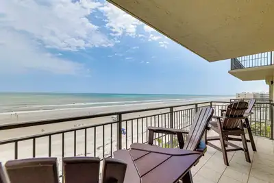 Image de Nouveau! Oceanfront Condo w / Pool - Marcher Ă l'avenue Flagler