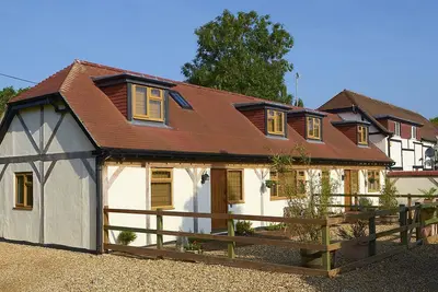 Image de Cottage idyllique pour l'évasion parfaite de New Forest Counrty