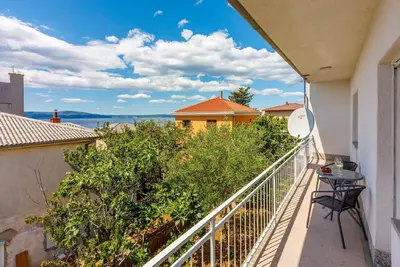 Image de Appartement de vacances Novi Vinodolski pour 2 - 6 personnes avec 3 chambres à coucher - Appartement