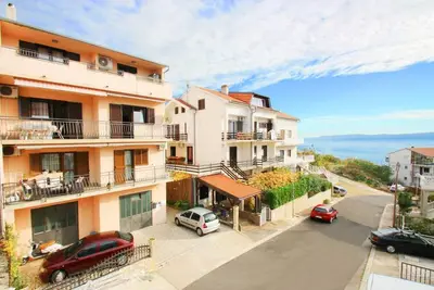Image de Appartement de vacances Crikvenica pour 2 - 6 personnes avec 3 chambres à coucher - Appartement de v